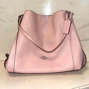 👛Authentic Coach shoulder bag. Used a few times.